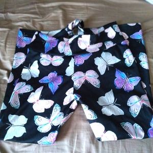 Purple Leggings with Sleek Design